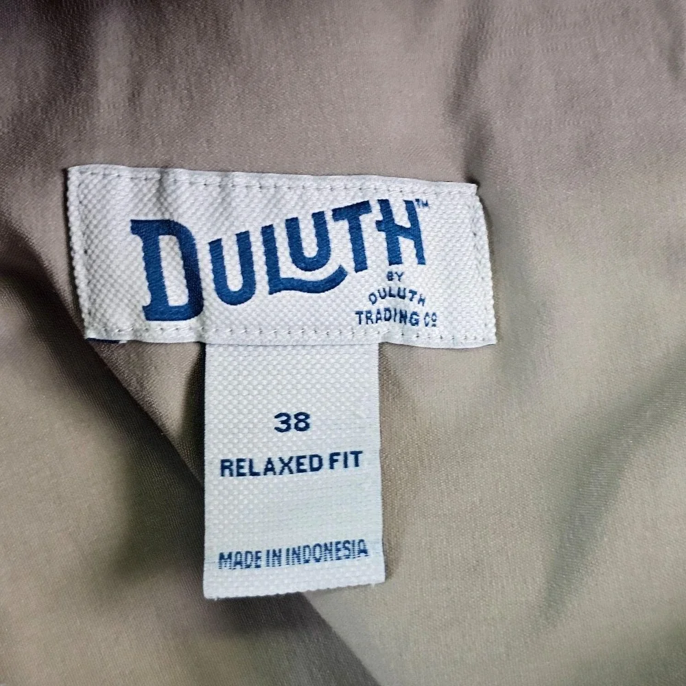 Duluth Trading Co Cargo Shorts Mens 38 Beige Nylon  Outdoor Dry On The Fly